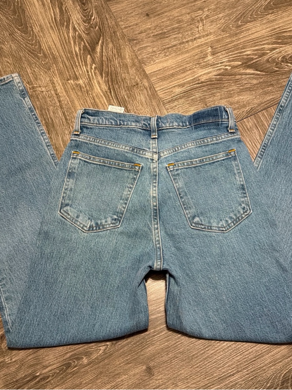 Abercrombie & Fitch Women’s '90s Straight Jeans - Light Blue Denim - Picture 6 of 9